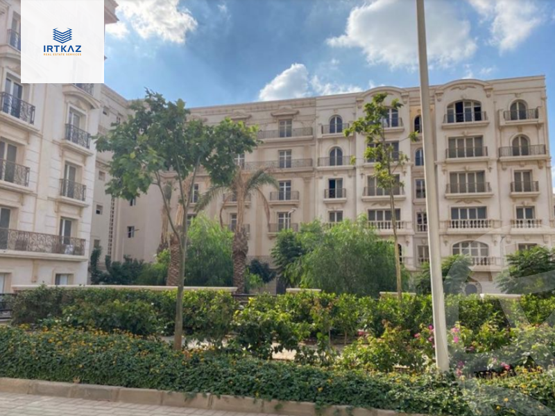 https://aqarmap.com.eg/en/listing/5231898-for-sale-cairo-new-cairo-compounds-mountain-view-hyde-park