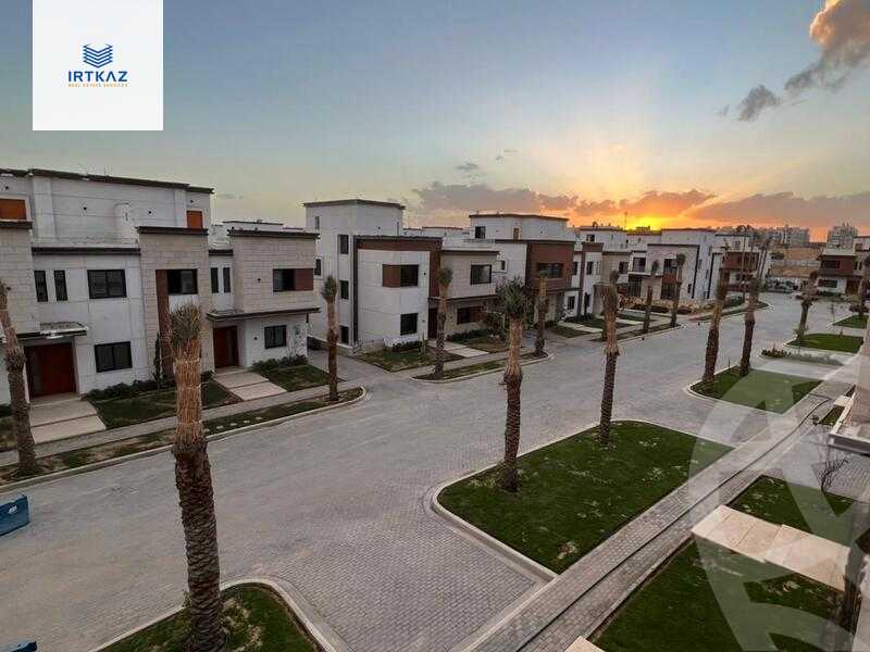 https://aqarmap.com.eg/ar/listing/5250676-for-sale-cairo-new-cairo-compounds-azzar