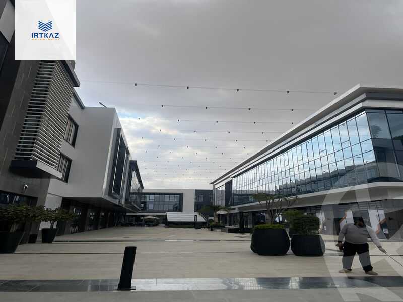 https://aqarmap.com.eg/en/listing/5277163-for-rent-cairo-new-cairo-compounds-jwr-kwmyrshyl-kwmblks-makeplace