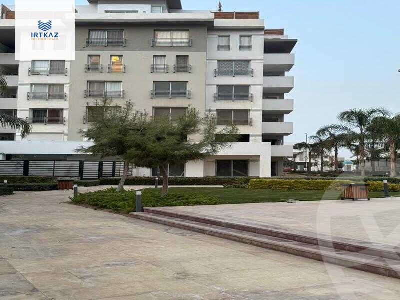 https://aqarmap.com.eg/en/listing/5340794-for-sale-cairo-new-cairo-compounds-hyde-park-parkway-hyde-park-compound