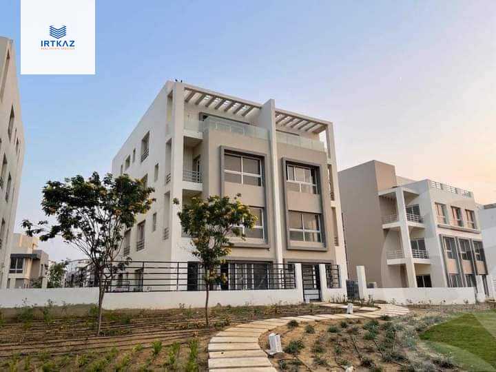 https://aqarmap.com.eg/en/listing/5411906-for-sale-cairo-new-cairo-compounds-hyde-park