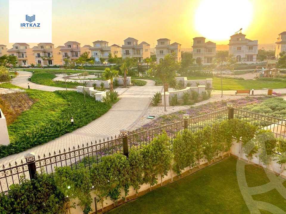 https://aqarmap.com.eg/ar/listing/5593469-for-sale-cairo-new-cairo-compounds-hyde-park