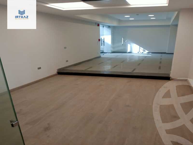 https://aqarmap.com.eg/en/listing/5689131-for-rent-cairo-new-cairo-90th-street-south-teseen-st