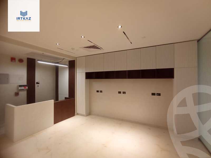 https://aqarmap.com.eg/ar/listing/5713604-for-rent-cairo-new-cairo-compounds-hyde-park-avenue-mall-hyde-park