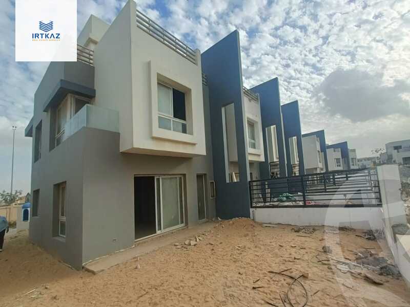 https://aqarmap.com.eg/ar/listing/5773340-for-sale-cairo-new-cairo-compounds-hyde-park-park-corner-hyde-park