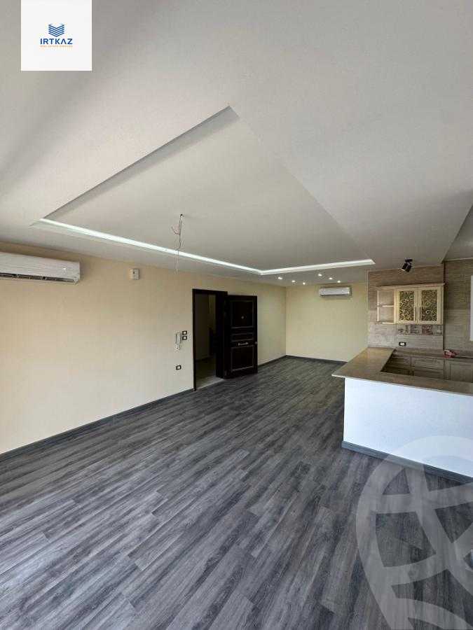 https://aqarmap.com.eg/en/listing/5808317-for-sale-cairo-new-cairo-compounds-hyde-park