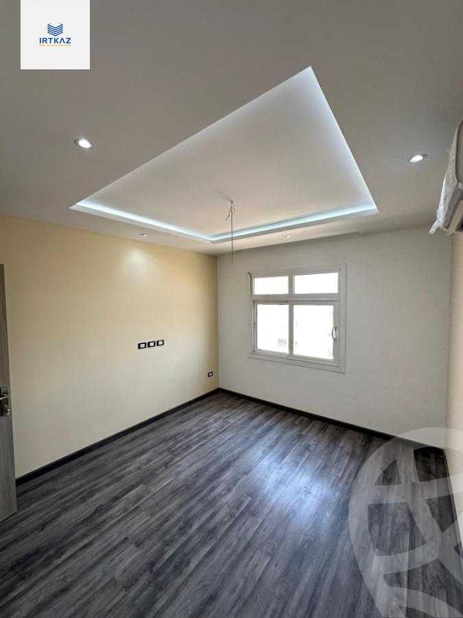 https://aqarmap.com.eg/en/listing/5808317-for-sale-cairo-new-cairo-compounds-hyde-park
