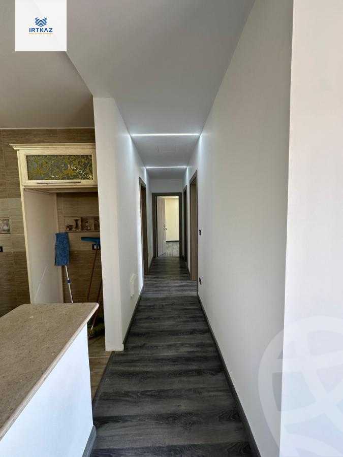https://aqarmap.com.eg/en/listing/5808317-for-sale-cairo-new-cairo-compounds-hyde-park