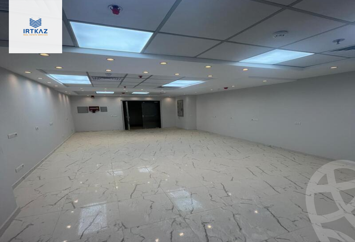 https://aqarmap.com.eg/en/listing/5833599-for-rent-cairo-new-cairo-compounds-hyde-park-business-district