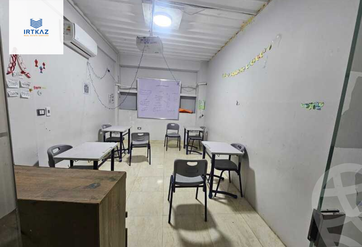 https://aqarmap.com.eg/ar/listing/5833693-for-rent-cairo-mokattam-lhdb-l-ly-shareaa-9