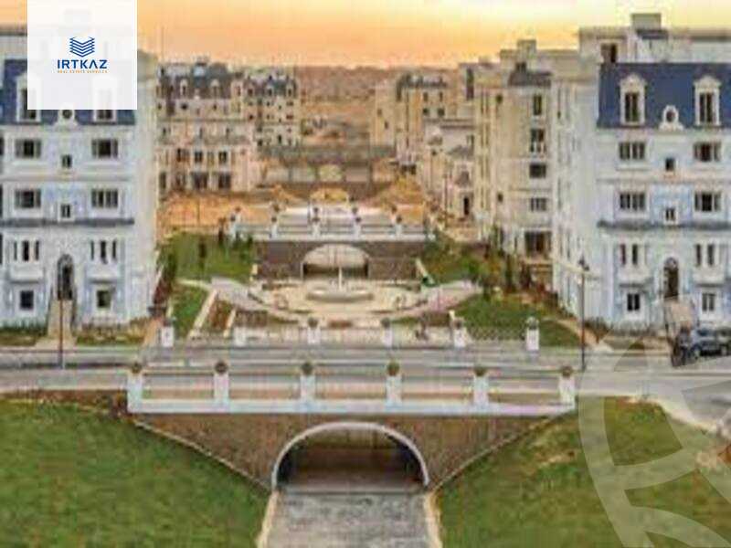 https://aqarmap.com.eg/en/listing/5860168-for-sale-cairo-new-cairo-compounds-mountain-view-hyde-park