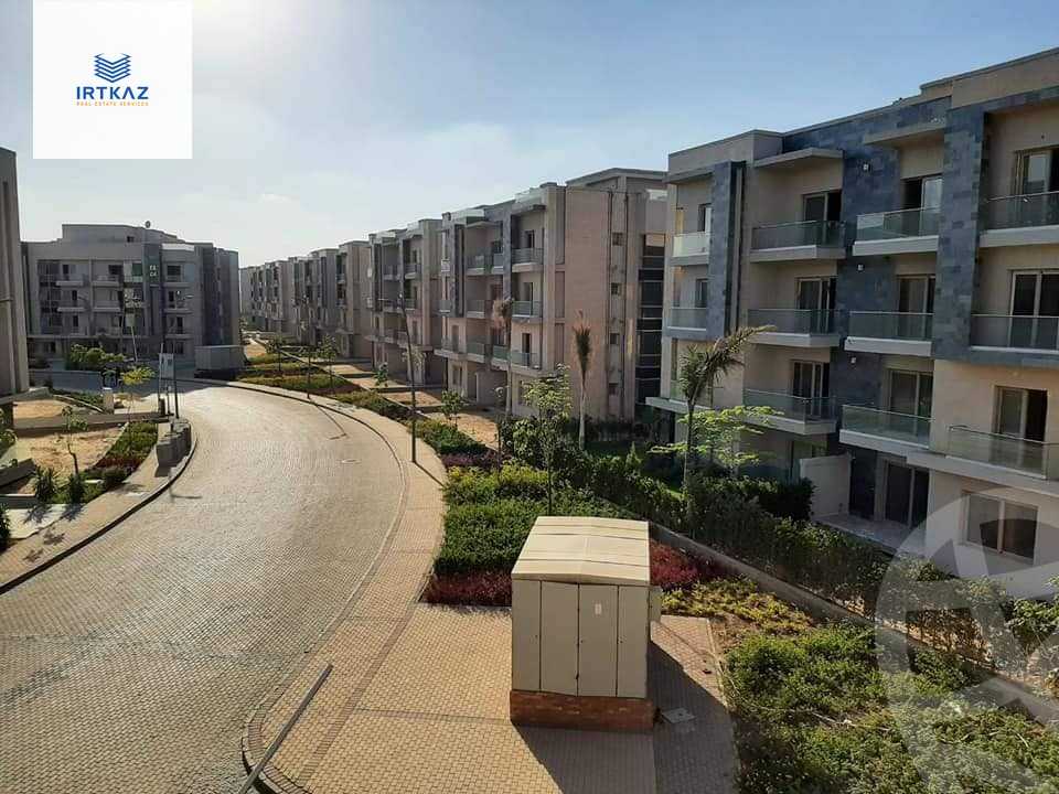 https://aqarmap.com.eg/en/listing/5860318-for-sale-cairo-new-cairo-compounds-moon-valley