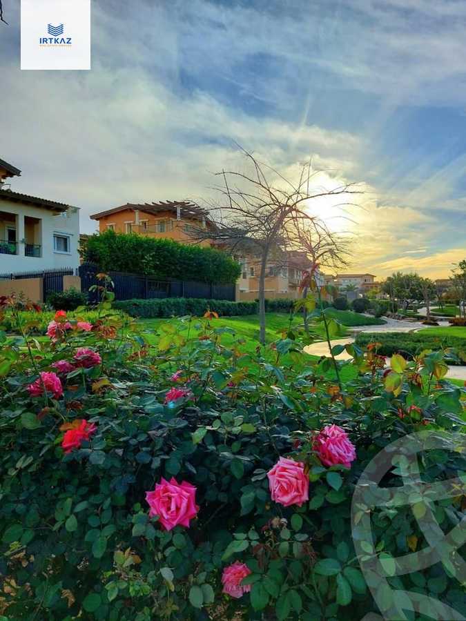 https://aqarmap.com.eg/en/listing/5879025-for-sale-cairo-new-cairo-compounds-hyde-park