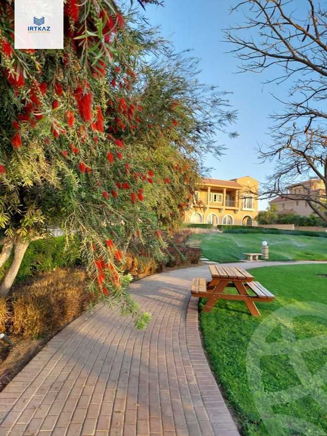 https://aqarmap.com.eg/en/listing/5879025-for-sale-cairo-new-cairo-compounds-hyde-park