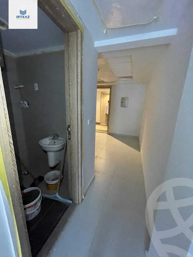 https://aqarmap.com.eg/ar/listing/5895683-for-rent-cairo-new-cairo-compounds-bznys-bls-ktlyst-llttwyr