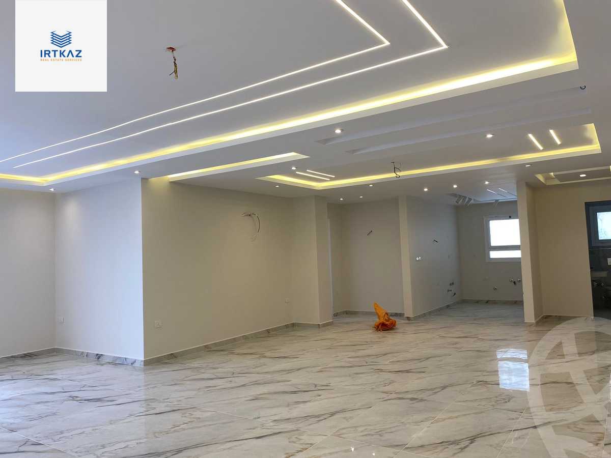 https://aqarmap.com.eg/en/listing/5900503-for-sale-cairo-new-cairo-compounds-hyde-park