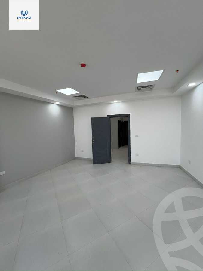 https://aqarmap.com.eg/en/listing/5901125-for-rent-cairo-new-cairo-90th-street-90th-after-auc