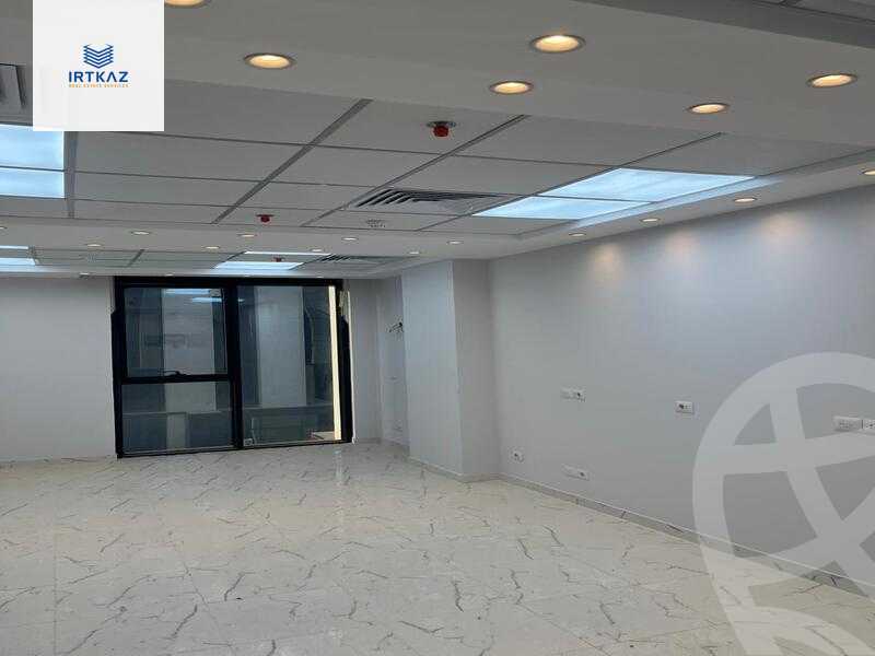 https://aqarmap.com.eg/en/listing/5901089-for-rent-cairo-new-cairo-compounds-hyde-park-business-district