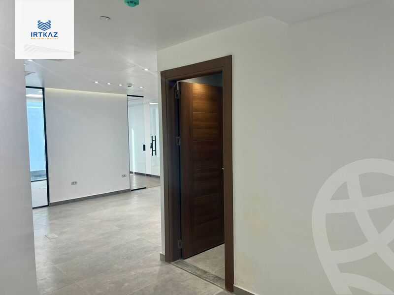 https://aqarmap.com.eg/en/listing/5936912-for-rent-cairo-new-cairo-compounds-hyde-park-business-district