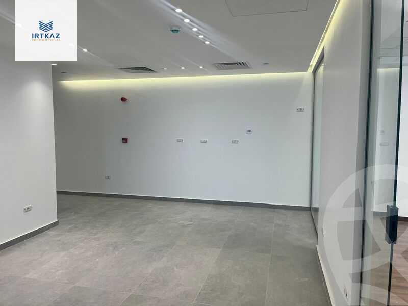 https://aqarmap.com.eg/en/listing/5936912-for-rent-cairo-new-cairo-compounds-hyde-park-business-district