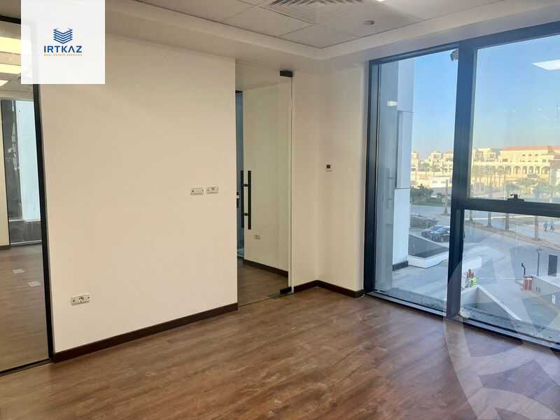 https://aqarmap.com.eg/en/listing/5936912-for-rent-cairo-new-cairo-compounds-hyde-park-business-district