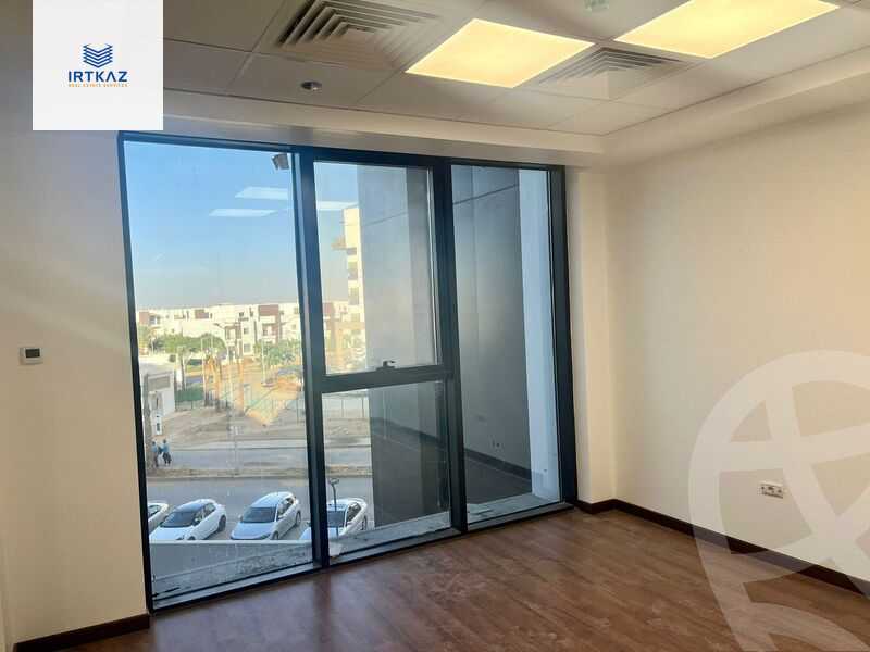 https://aqarmap.com.eg/en/listing/5936912-for-rent-cairo-new-cairo-compounds-hyde-park-business-district