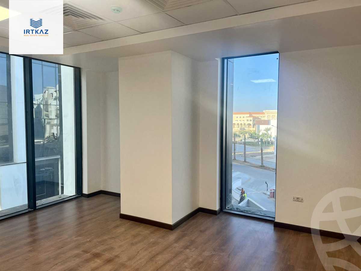 https://aqarmap.com.eg/en/listing/5936912-for-rent-cairo-new-cairo-compounds-hyde-park-business-district