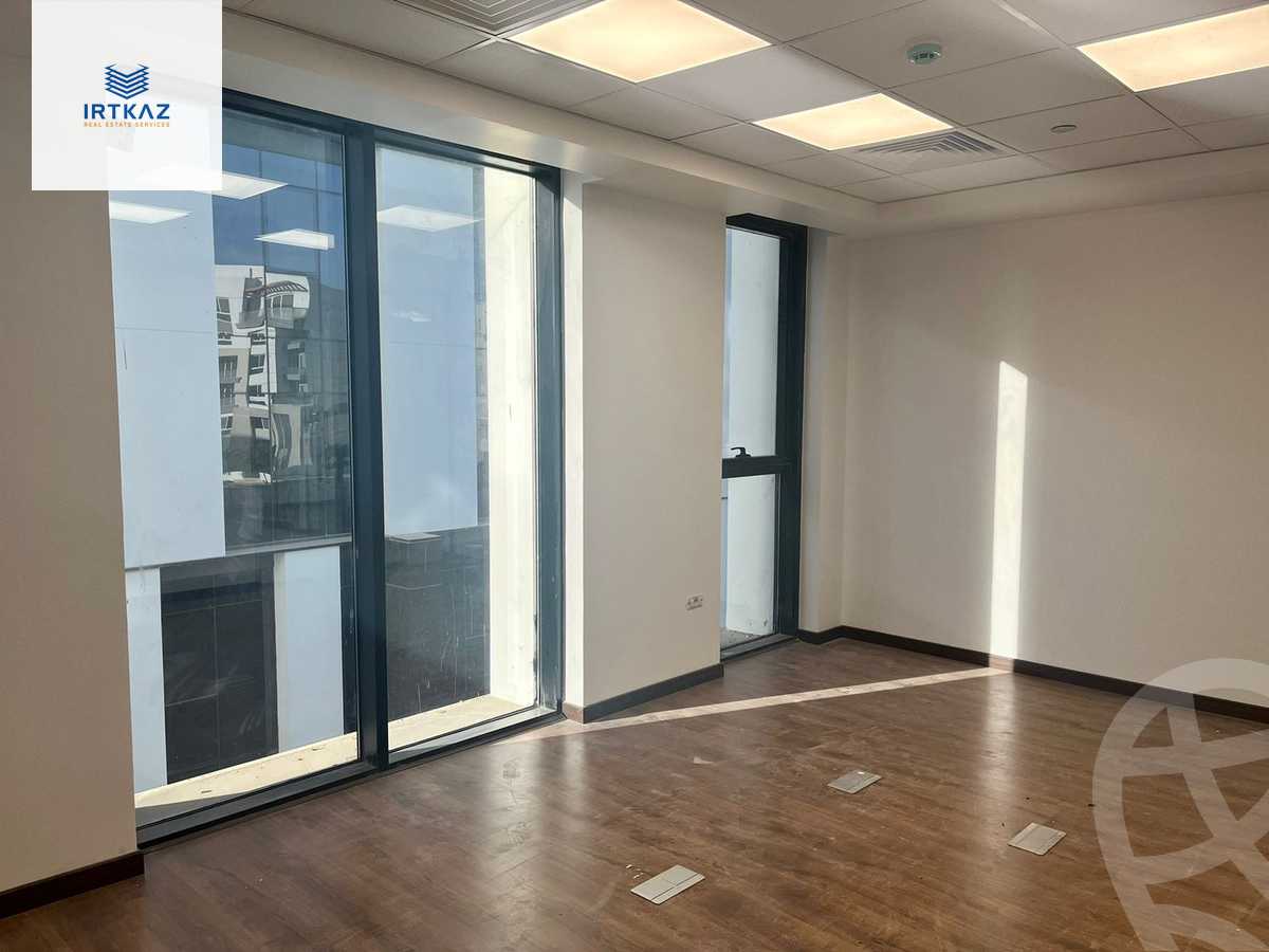https://aqarmap.com.eg/en/listing/5936912-for-rent-cairo-new-cairo-compounds-hyde-park-business-district