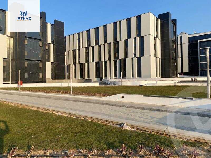 https://aqarmap.com.eg/en/listing/5938175-for-rent-cairo-new-cairo-compounds-hyde-park-business-district