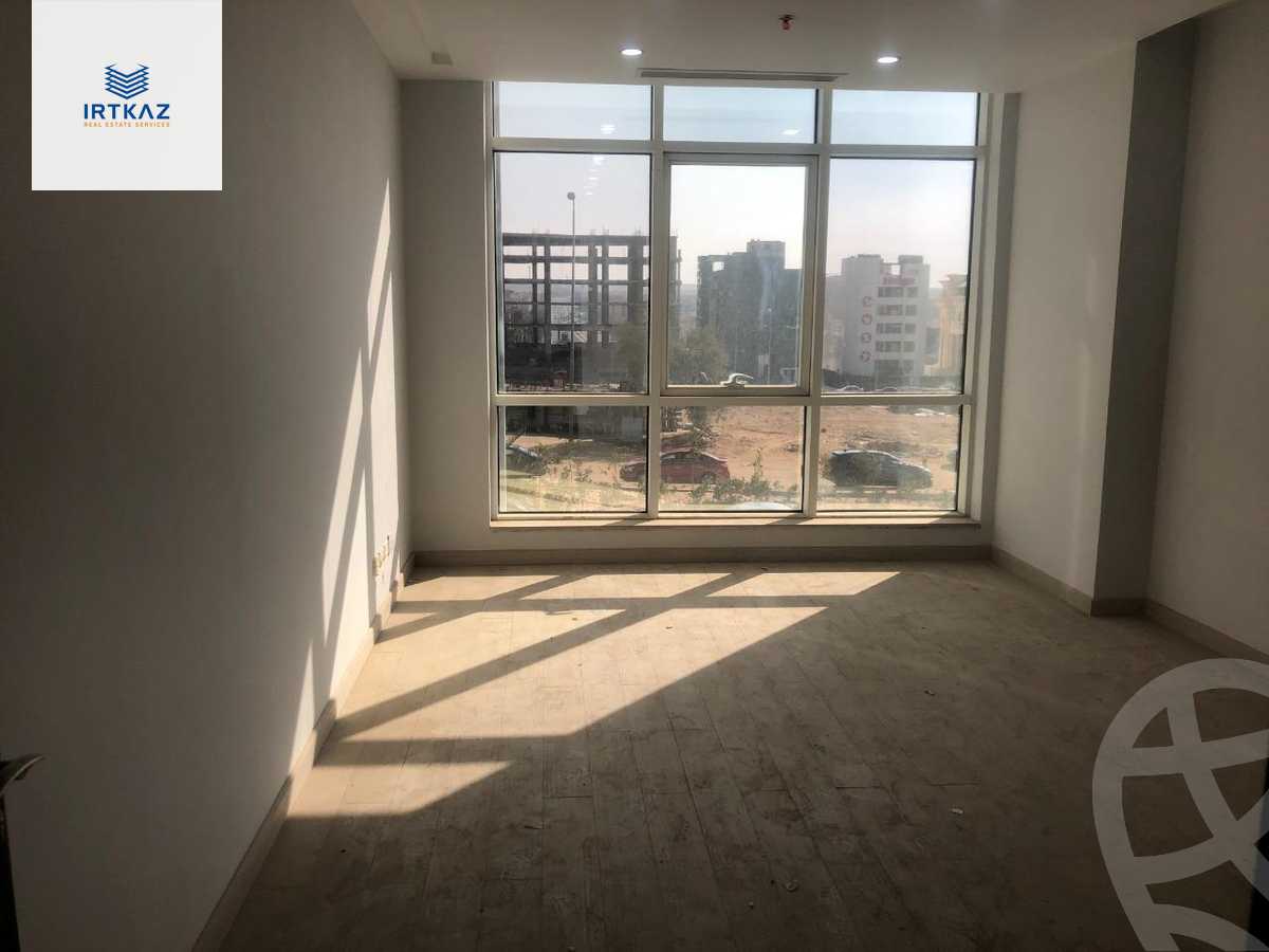 https://aqarmap.com.eg/en/listing/5985466-for-sale-cairo-new-cairo-compounds-tryfywm-byzns-kwmblks-nm-llttwyr