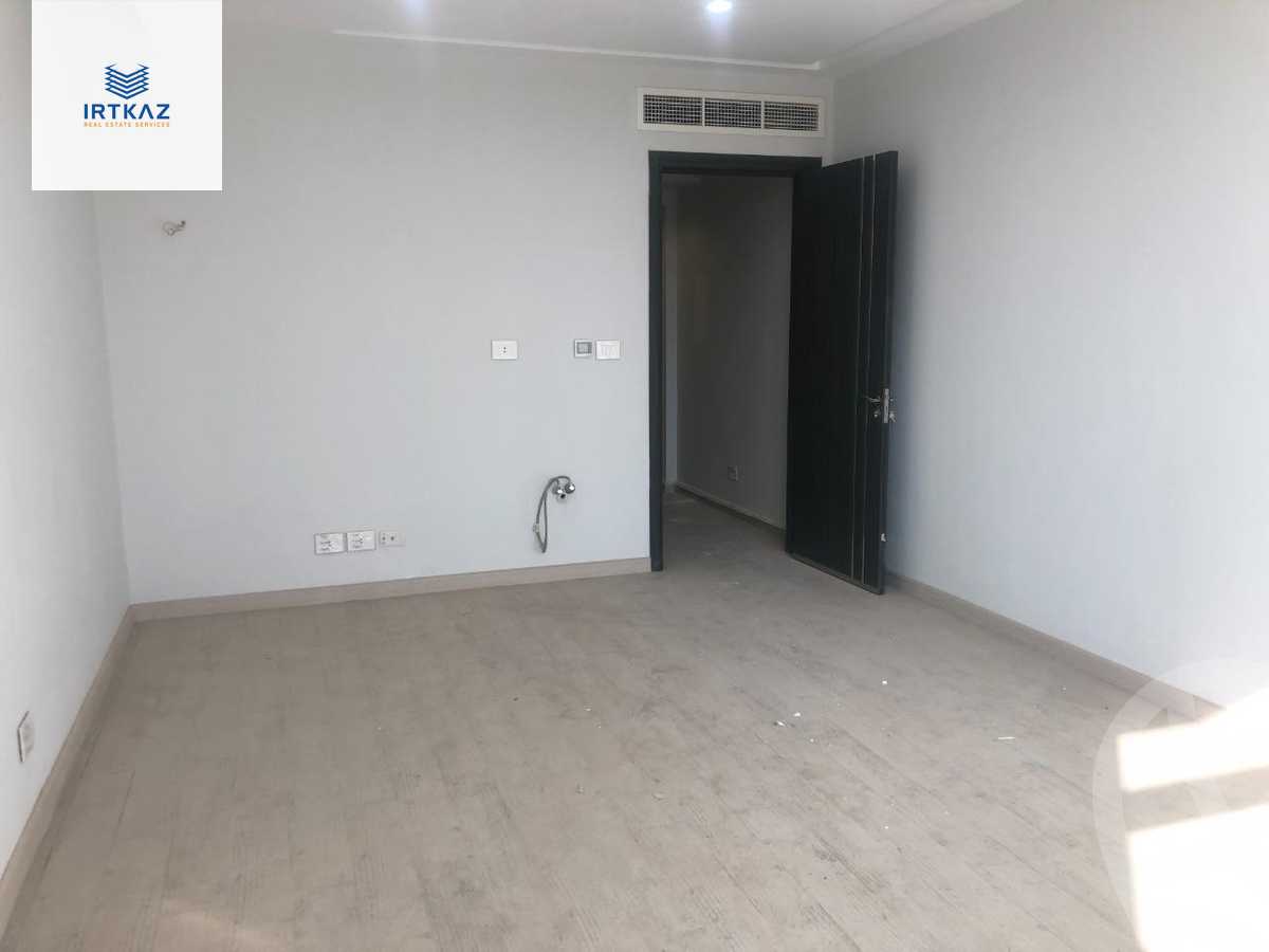 https://aqarmap.com.eg/en/listing/5985466-for-sale-cairo-new-cairo-compounds-tryfywm-byzns-kwmblks-nm-llttwyr