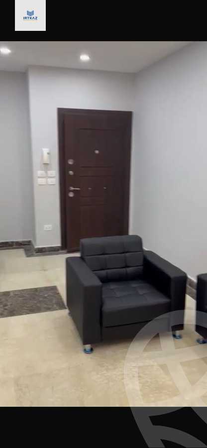 https://aqarmap.com.eg/en/listing/5985481-for-sale-cairo-new-cairo-compounds-byrl-d-rw
