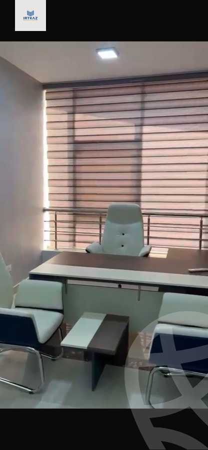 https://aqarmap.com.eg/en/listing/5985481-for-sale-cairo-new-cairo-compounds-byrl-d-rw