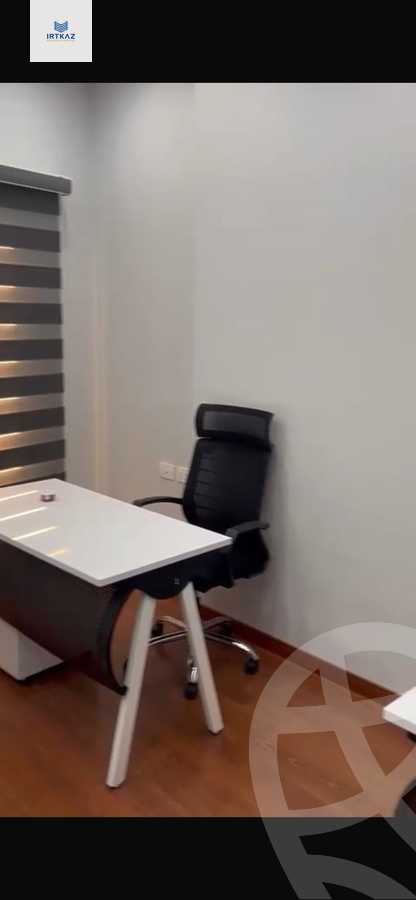 https://aqarmap.com.eg/en/listing/5985481-for-sale-cairo-new-cairo-compounds-byrl-d-rw