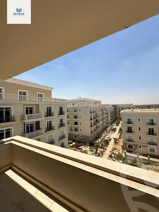 https://aqarmap.com.eg/en/listing/5985888-for-sale-cairo-new-cairo-compounds-hyde-park-centre-ville-hyde-park