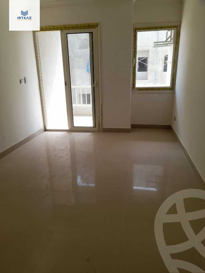 https://aqarmap.com.eg/en/listing/5986008-for-sale-cairo-new-cairo-compounds-jyd