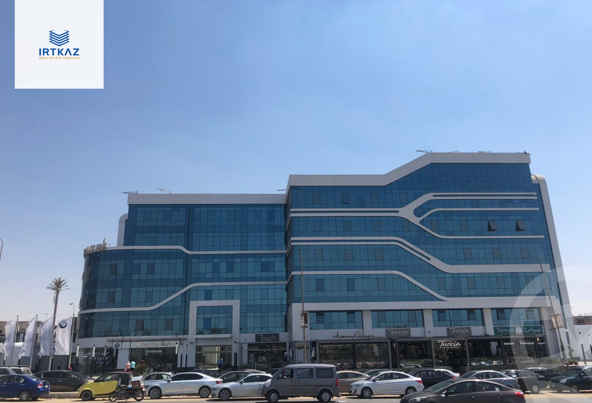 https://aqarmap.com.eg/en/listing/5988163-for-sale-cairo-new-cairo-compounds-tryfywm-byzns-kwmblks-nm-llttwyr