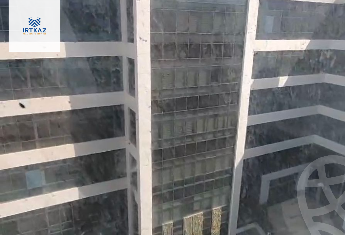 https://aqarmap.com.eg/en/listing/5988449-for-sale-cairo-new-cairo-compounds-tryfywm-byzns-kwmblks-nm-llttwyr