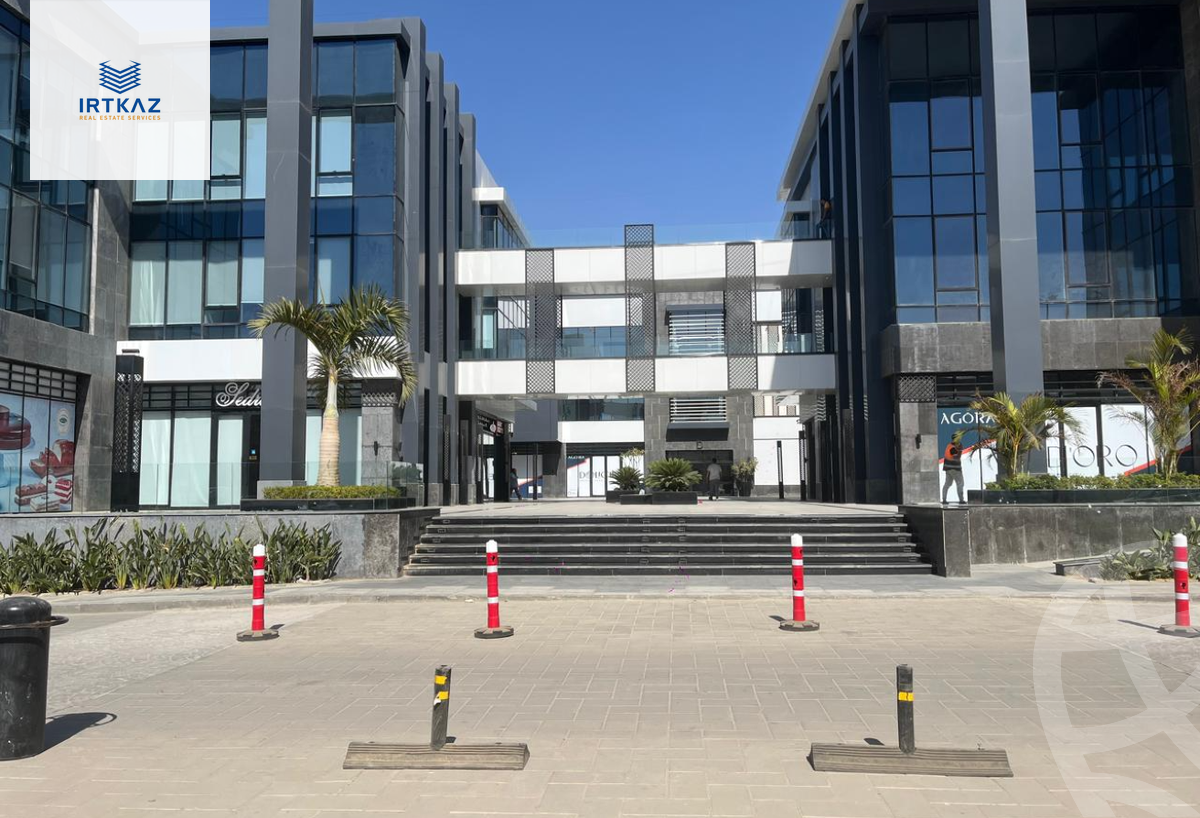 https://aqarmap.com.eg/en/listing/6008842-for-rent-cairo-new-cairo-compounds-jwr-kwmyrshyl-kwmblks-makeplace