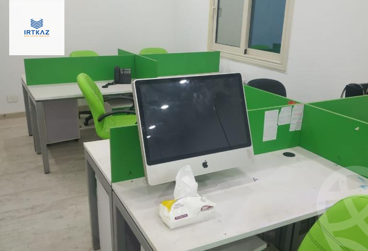 https://aqarmap.com.eg/ar/listing/6009050-for-rent-cairo-new-cairo-compounds-tryfywm-byzns-kwmblks-nm-llttwyr