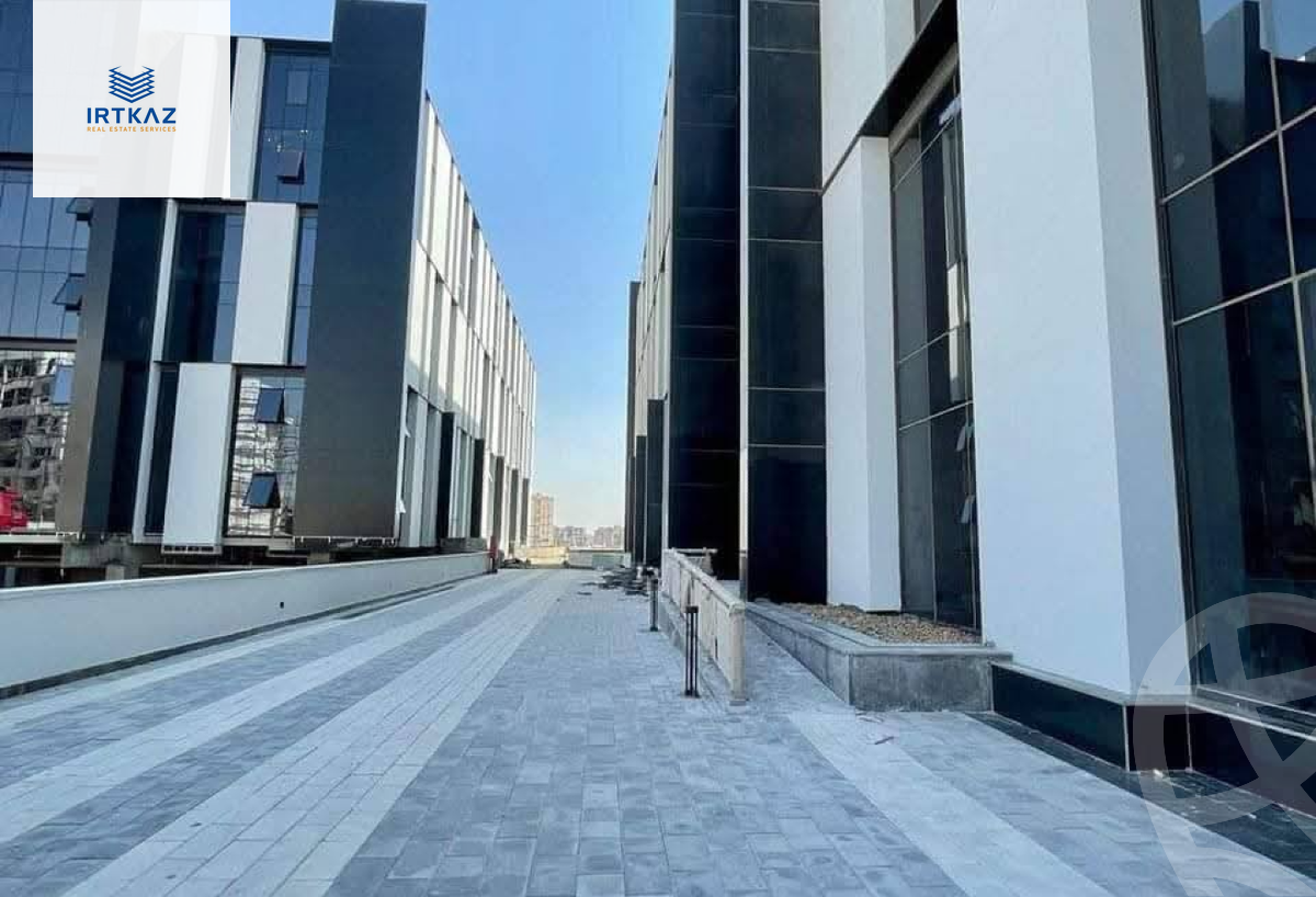 https://aqarmap.com.eg/en/listing/6015029-for-rent-cairo-new-cairo-compounds-hyde-park-park-corner-hyde-park