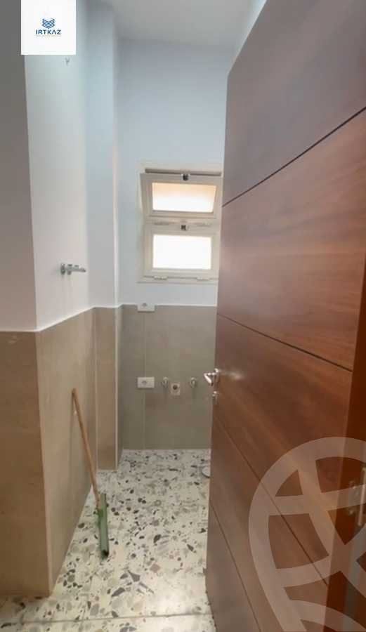 https://aqarmap.com.eg/en/listing/6023047-for-rent-cairo-new-cairo-compounds-hyde-park-centre-ville-hyde-park