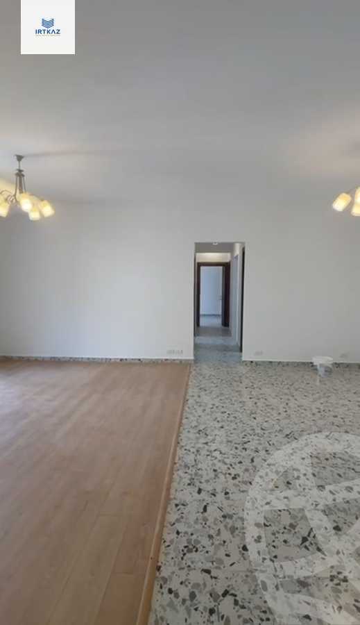 https://aqarmap.com.eg/en/listing/6023047-for-rent-cairo-new-cairo-compounds-hyde-park-centre-ville-hyde-park