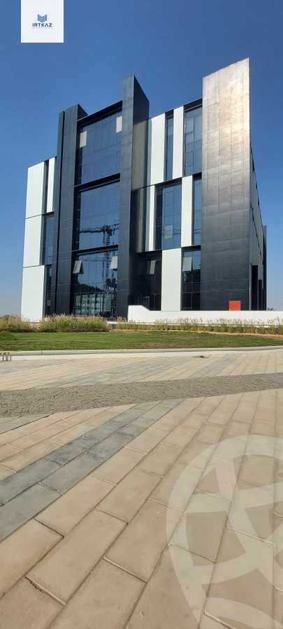 https://aqarmap.com.eg/en/listing/6028478-for-rent-cairo-new-cairo-compounds-hyde-park-business-district