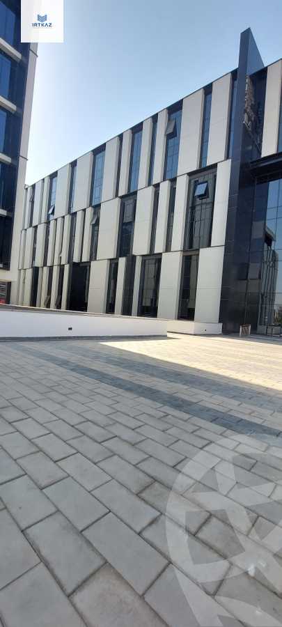 https://aqarmap.com.eg/en/listing/6028478-for-rent-cairo-new-cairo-compounds-hyde-park-business-district