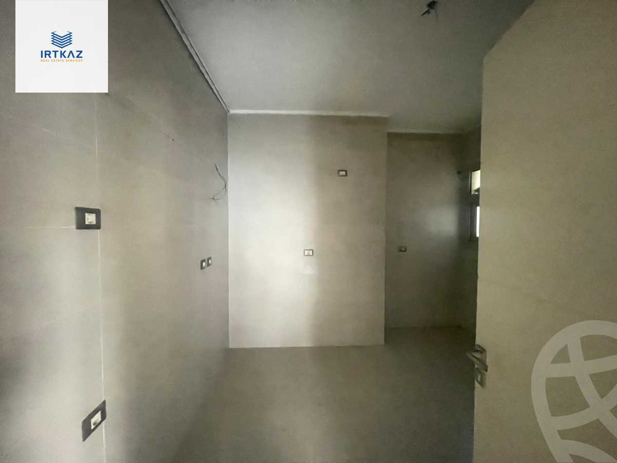 https://aqarmap.com.eg/ar/listing/6066639-for-sale-cairo-new-cairo-compounds-kmbwnd-fyldj-jyt-blm-hylz