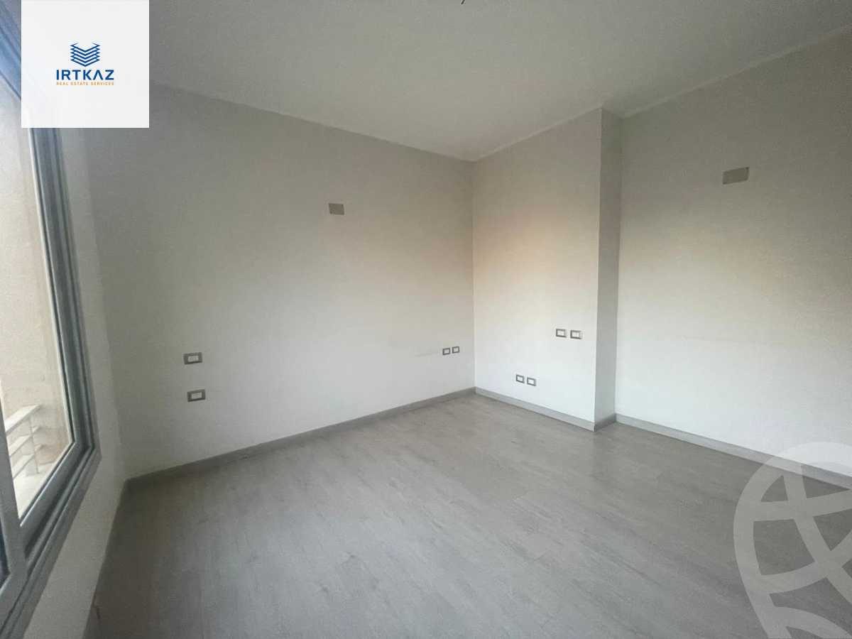 https://aqarmap.com.eg/ar/listing/6066639-for-sale-cairo-new-cairo-compounds-kmbwnd-fyldj-jyt-blm-hylz