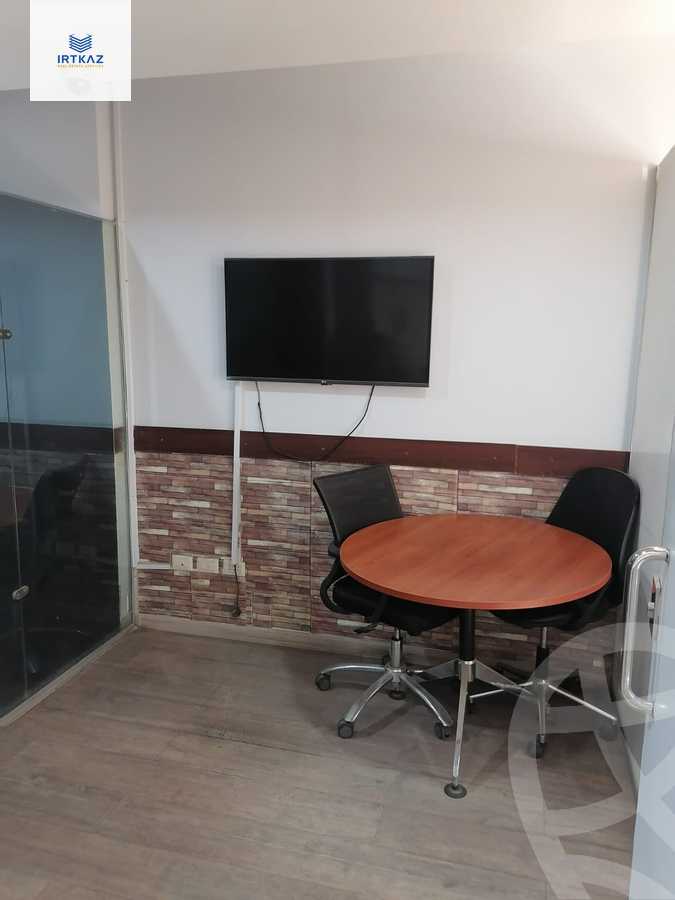 https://aqarmap.com.eg/en/listing/6080536-for-rent-cairo-new-cairo-compounds-hyde-park
