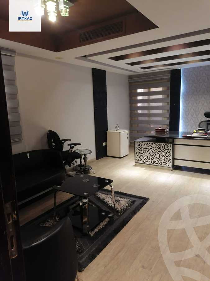 https://aqarmap.com.eg/en/listing/6080536-for-rent-cairo-new-cairo-compounds-hyde-park