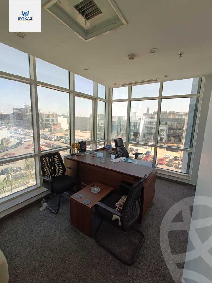 https://aqarmap.com.eg/en/listing/6083346-for-sale-cairo-new-cairo-compounds-tryfywm-byzns-kwmblks-nm-llttwyr